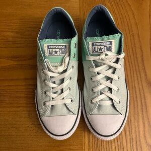 NEW CONVERSE All Star UNISEX Sneakers 6Y